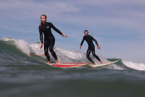 Surfen im Familien Surfcamp in Spanien