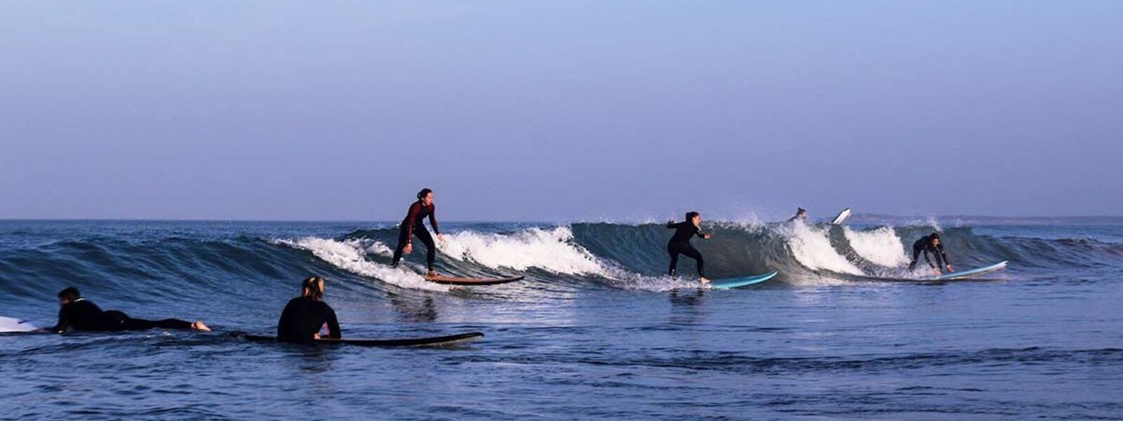 Die Surf Etiquette mit den Surf Regeln vermeidet Chaos beim Surfen 